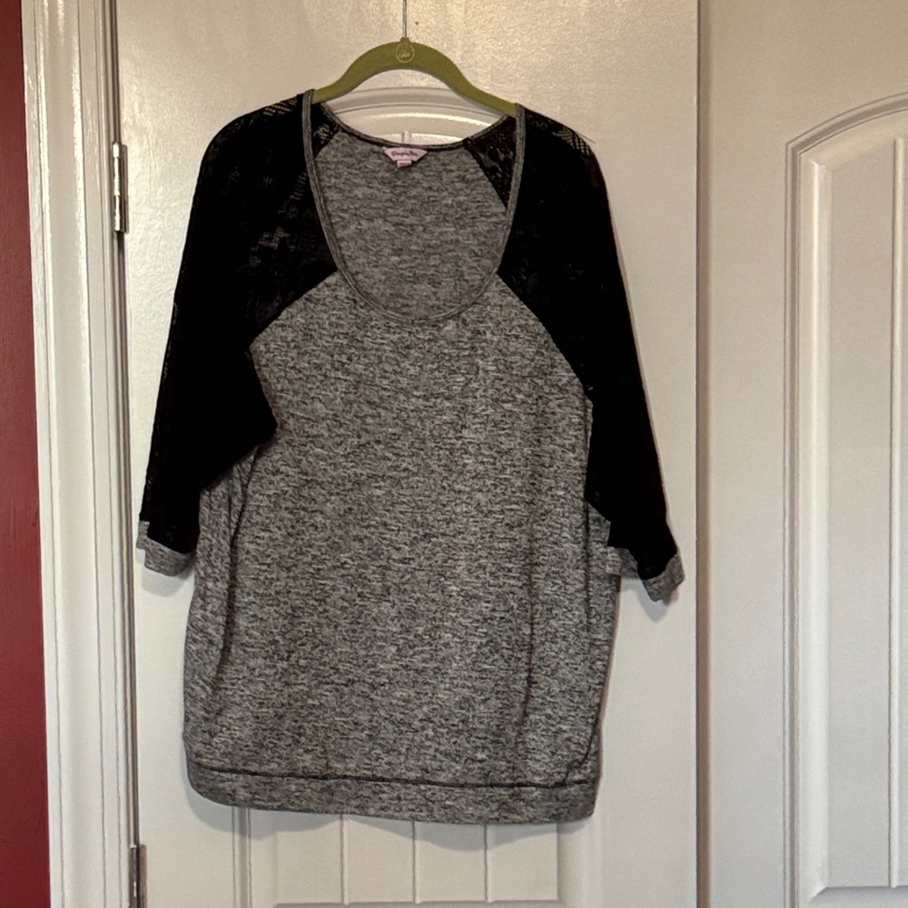 Simply Be Heather Gray and Black Raglan Blouse